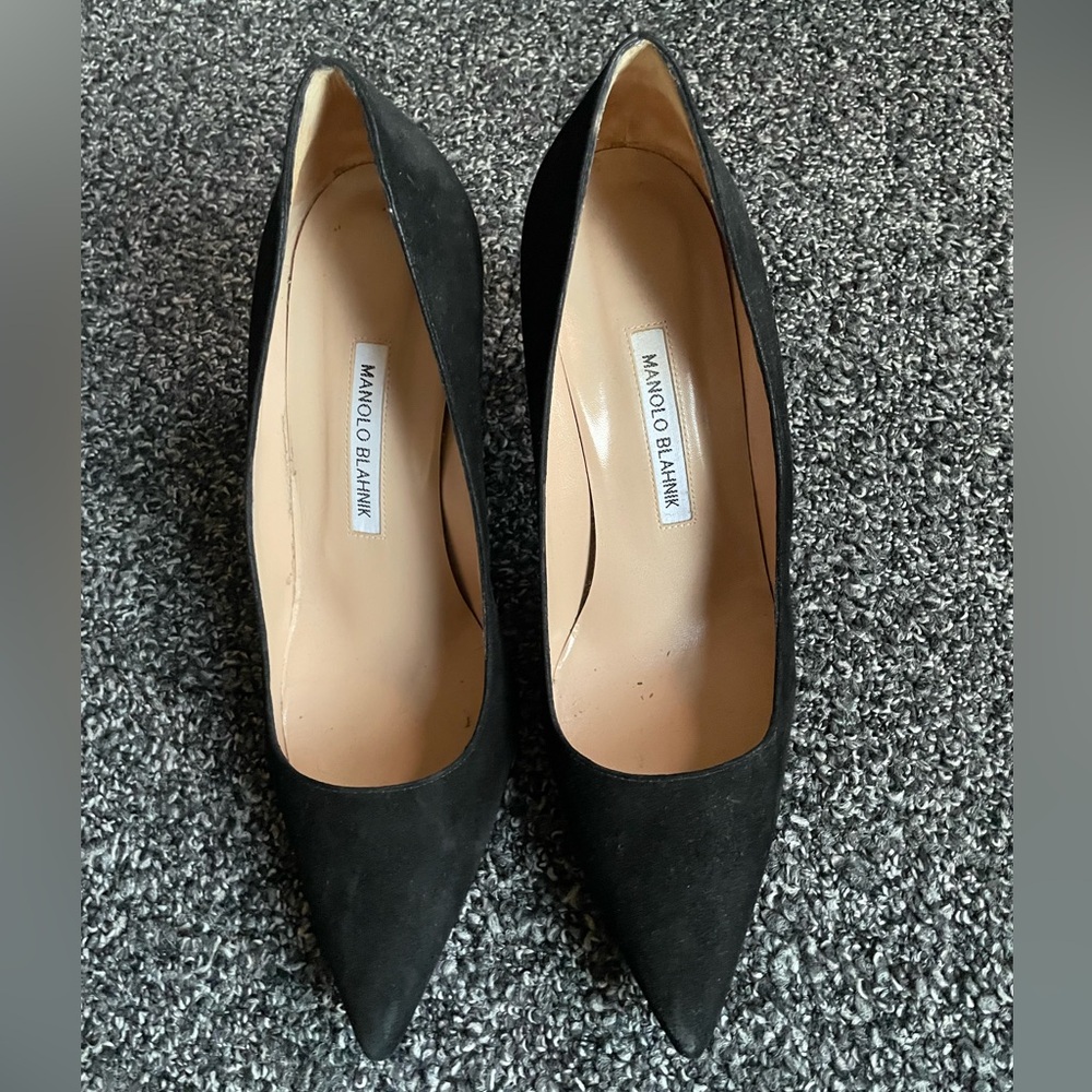Manolo Blahnik Black BB pumps sz 40